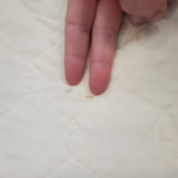 Vintage Quiltex? Light Pastel Yellow Quilted Baby Blanket‎ Nylon Binding READ - Picture 4 of 11